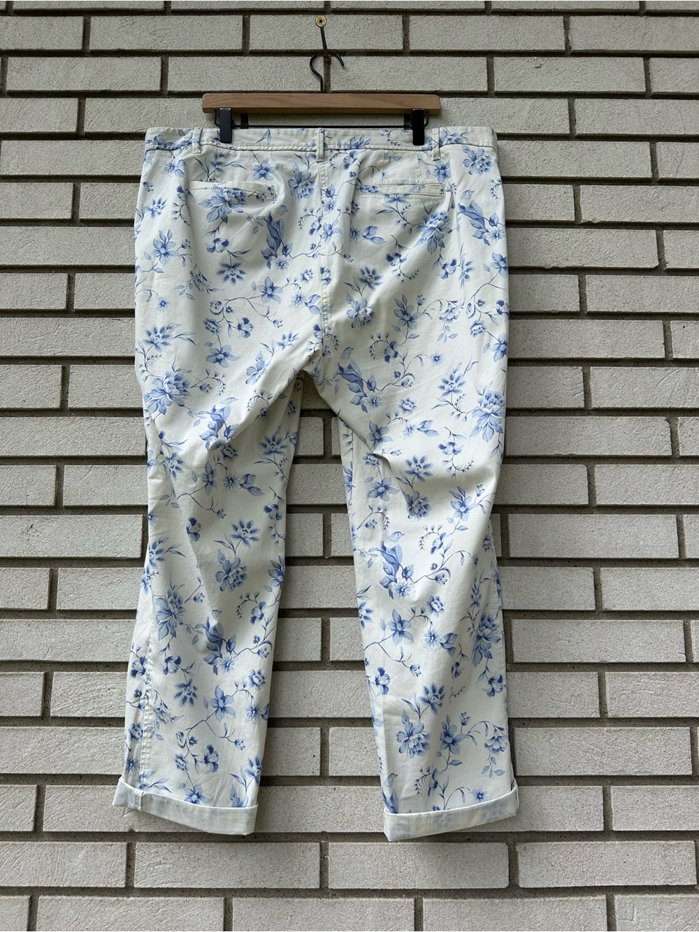 Talbots Blue Toile Floral Relaxed Chino Ankle Pants Cottagecore 16W Coastal - Picture 8 of 12